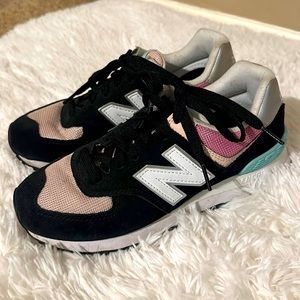 New Balance 574 “Black Madder Rose” Women’s Size 7